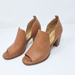 Lucky Brand Junai Tan Women's Peep Toe Heels